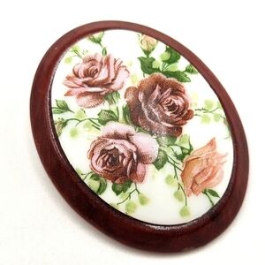 VINTAGE Painted Roses Hand Carved Redwood Burl Oval Victorian Style Brooch Pin
